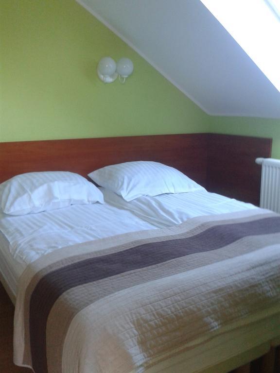 Gosciniec Sloneczny Hotel Drzonkow Ruang foto