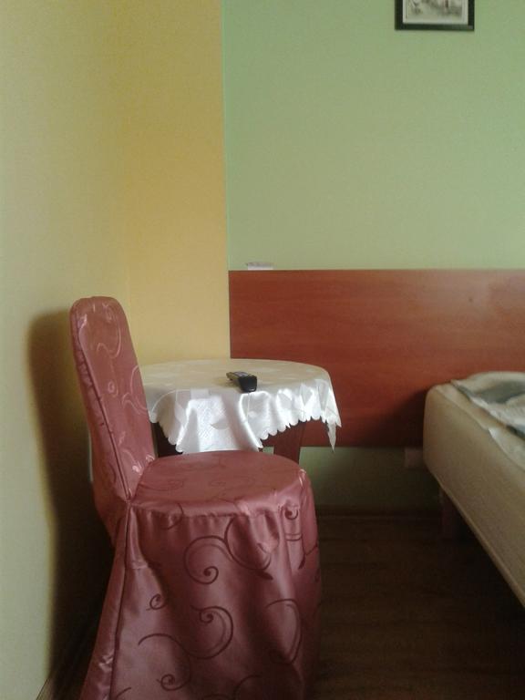 Gosciniec Sloneczny Hotel Drzonkow Ruang foto
